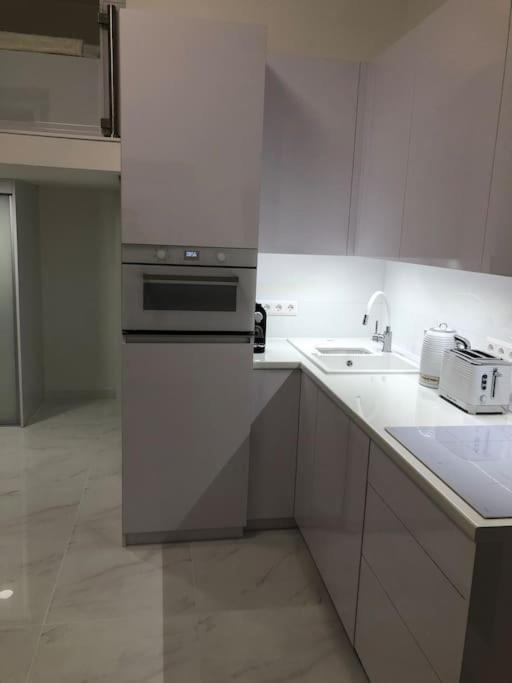 Colton West Deluxe Apartment Budapest Kültér fotó